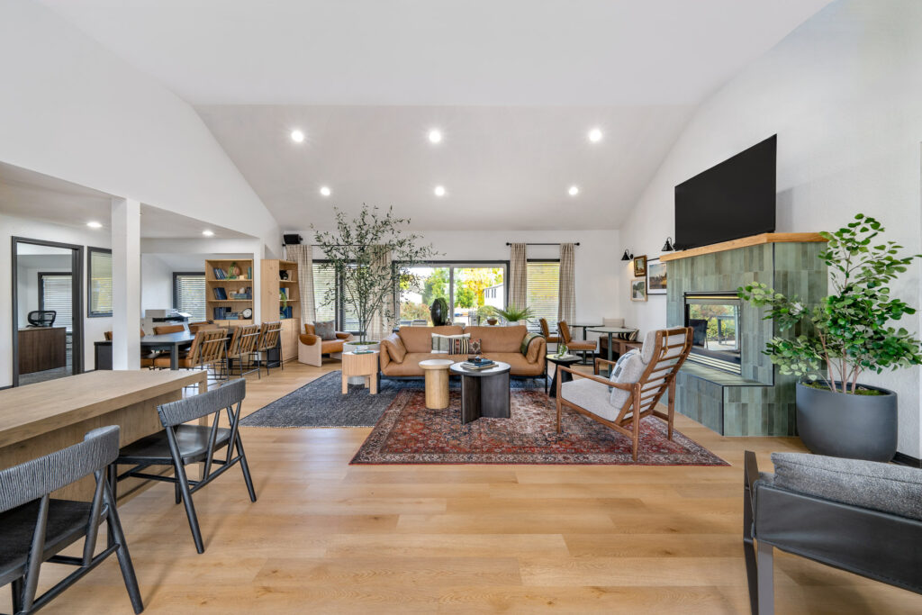 leasing office with lounge